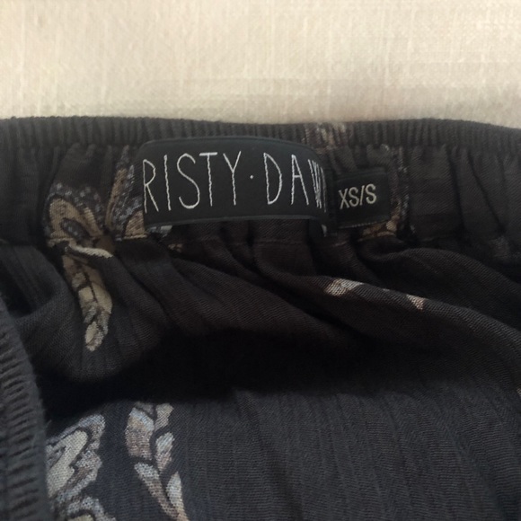 Christy Dawn set in black floral pattern size XS - Picture 4 of 8